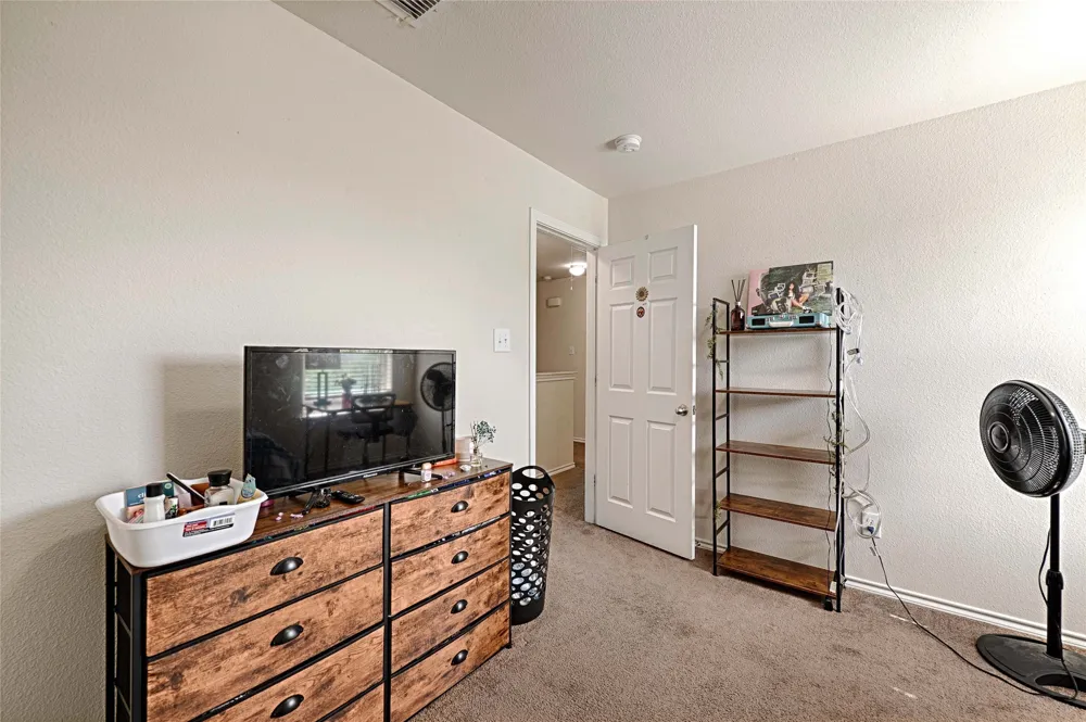 401 Sandhurst Drive Crowley, TX 76036