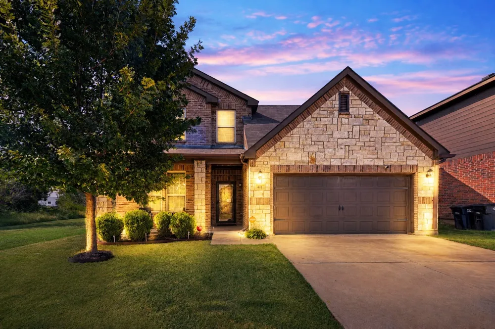 401 Sandhurst Drive Crowley, TX 76036