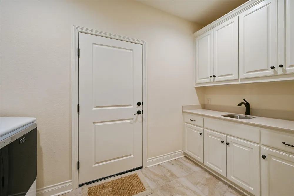 3201 Old Spring Way Bryan, TX 77808