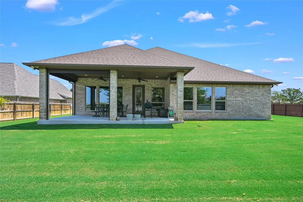 3201 Old Spring Way Bryan, TX 77808