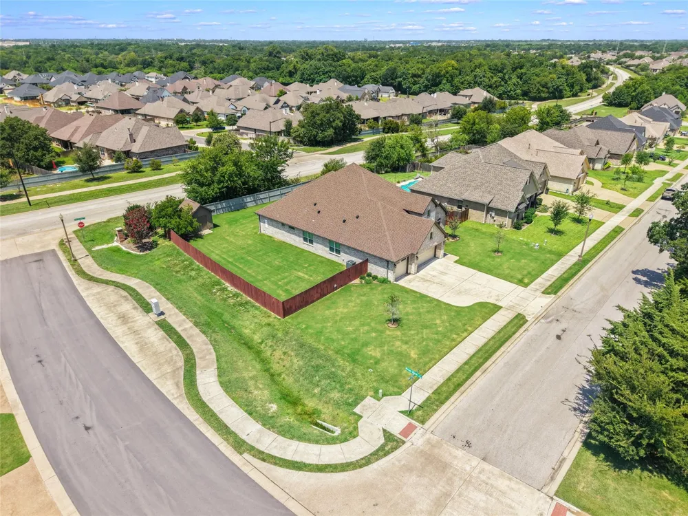 3201 Old Spring Way Bryan, TX 77808