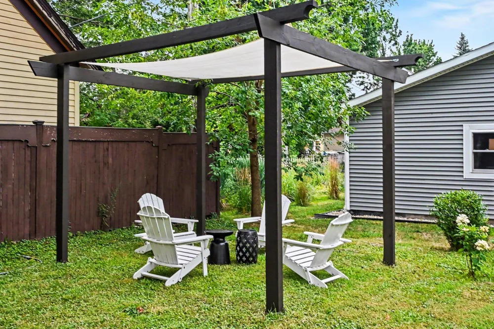 110 Sycamore Street E Three Oaks, MI 49128