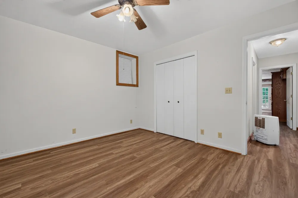 240 Hash Ln Rock Island, TN 38581