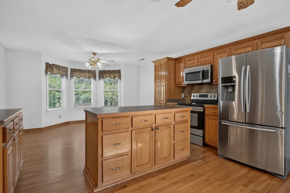 240 Hash Ln Rock Island, TN 38581
