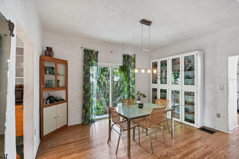 1370 13TH STREET Sarasota, FL 34236