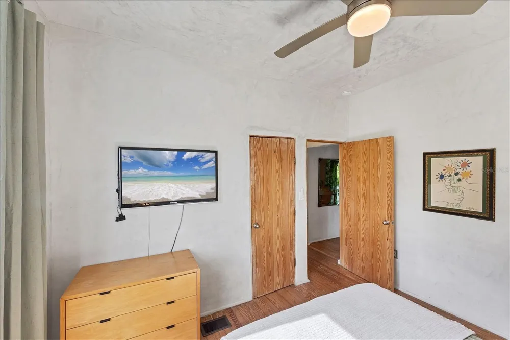 1370 13TH STREET Sarasota, FL 34236