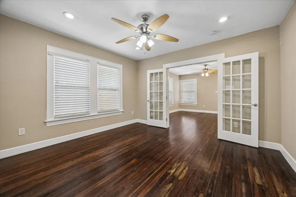 12 Greenwood Street #B Houston, TX 77011