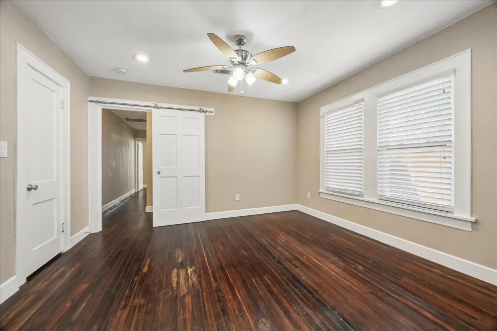 12 Greenwood Street #B Houston, TX 77011