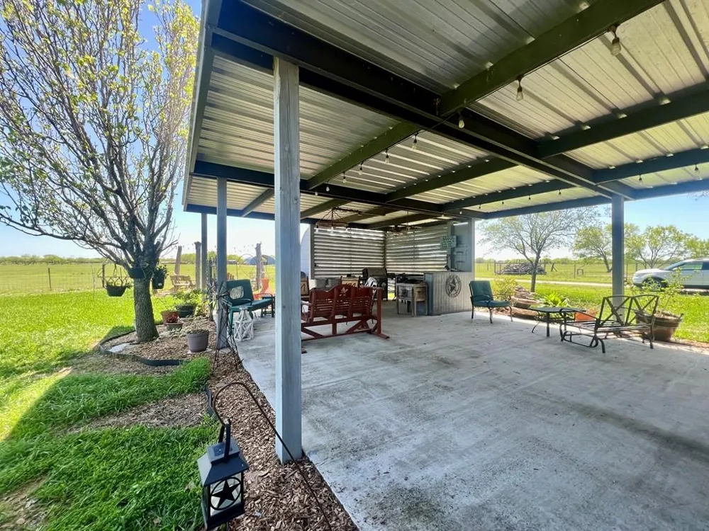 571 Fm 1360 Woodsboro, TX 78393