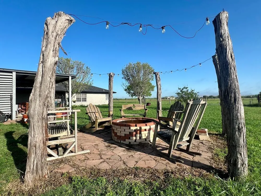 571 Fm 1360 Woodsboro, TX 78393