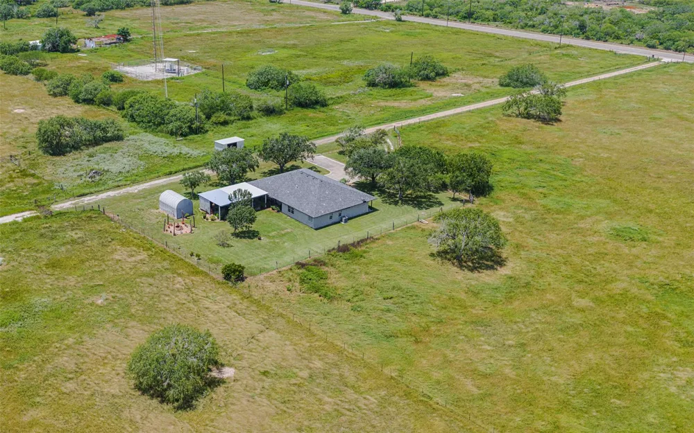 571 Fm 1360 Woodsboro, TX 78393