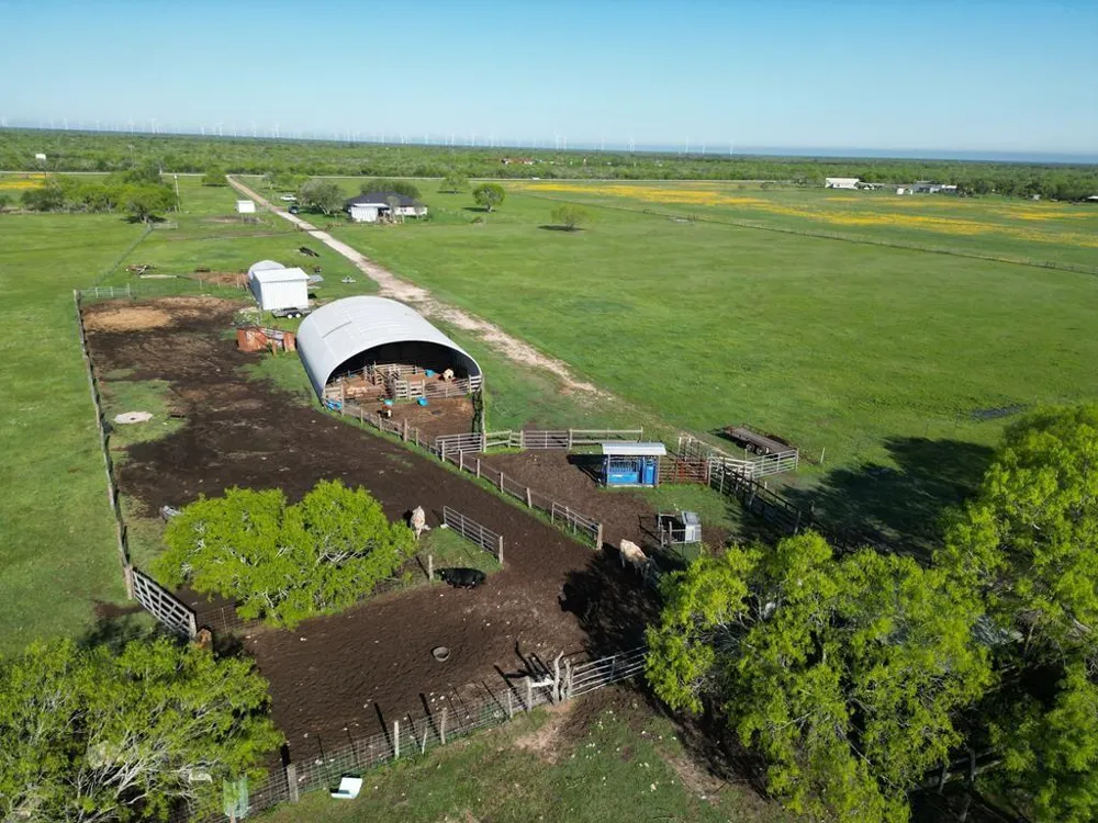 571 Fm 1360 Woodsboro, TX 78393