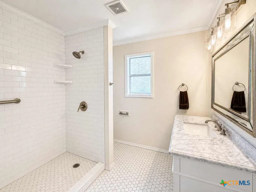 4401 Lacey Circle Waco, TX 76708