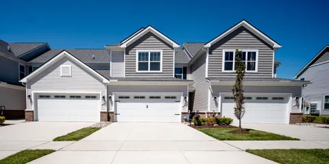 302 Angus Lane