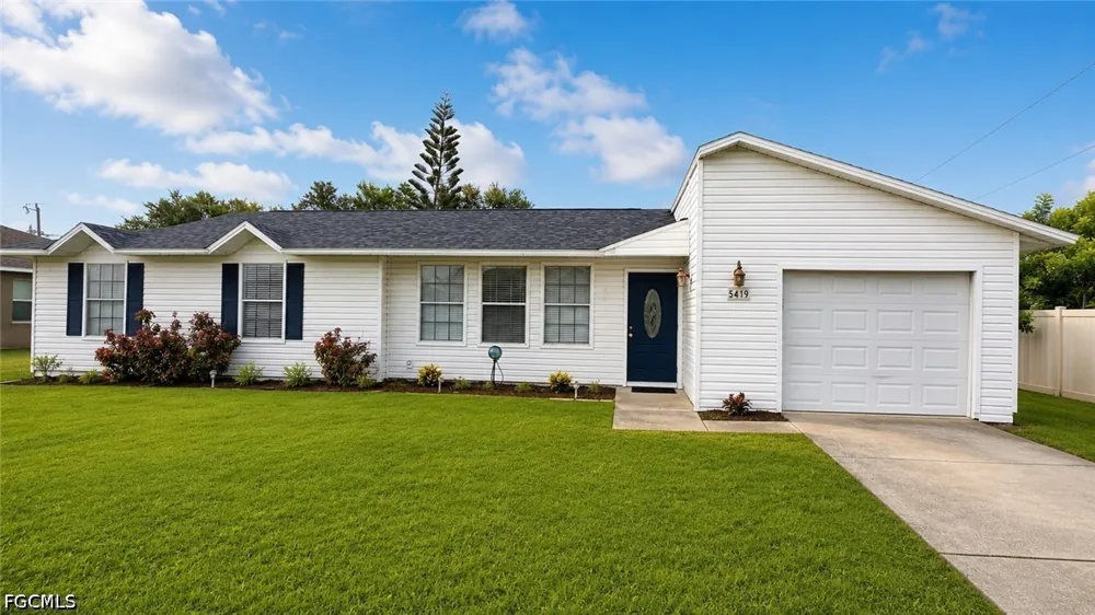 SE 15th Street Cape Coral, FL 33990