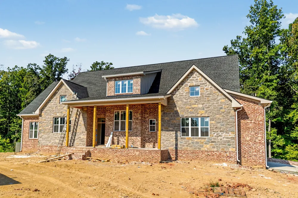 7037 Hall Rd Greenbrier, TN 37073