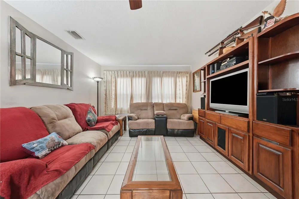 3543 COUNTY ROAD 426 Geneva, FL 32732