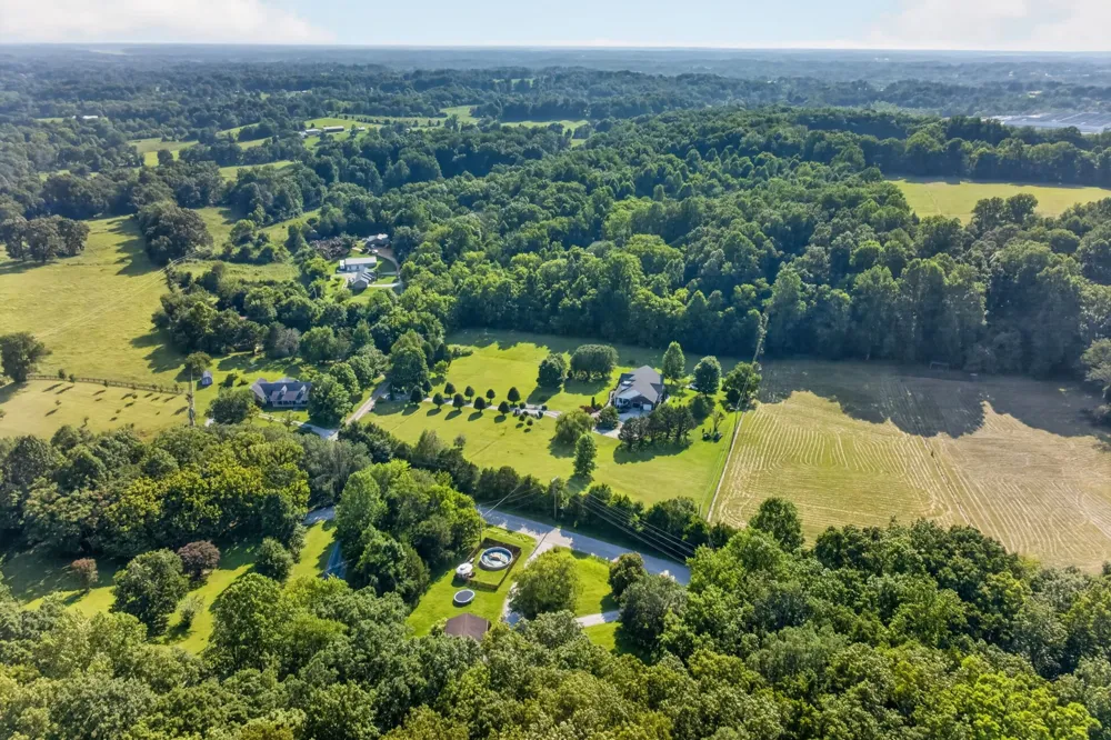 2410 Browns Mill Rd Cookeville, TN 38506