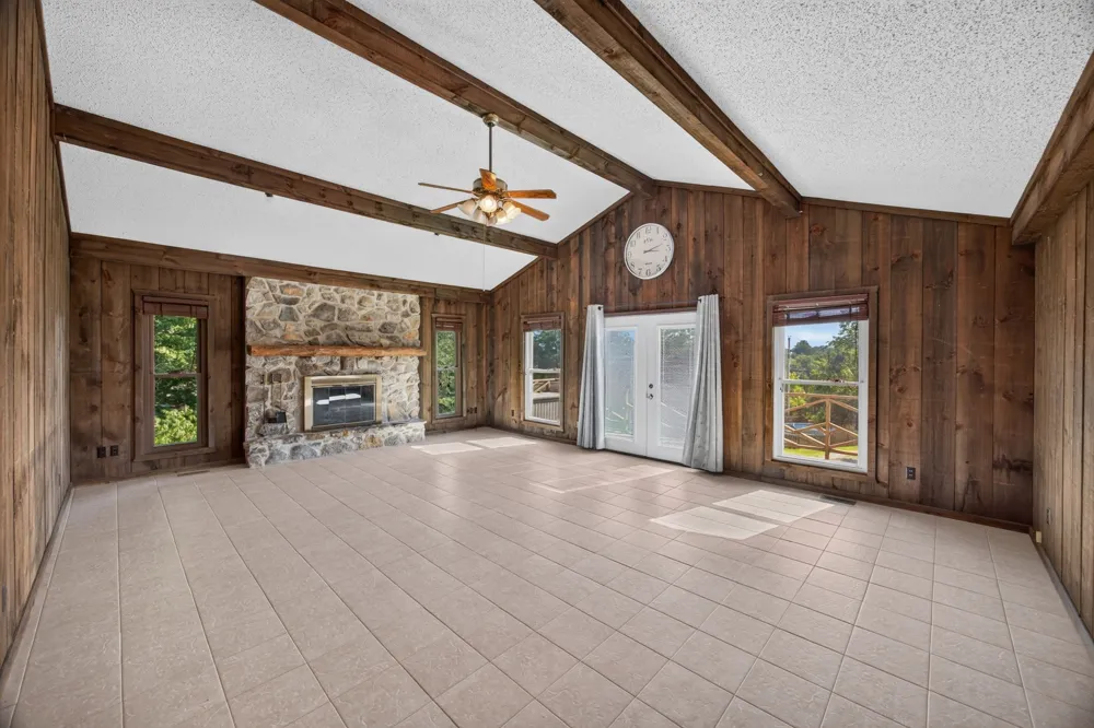 2410 Browns Mill Rd Cookeville, TN 38506