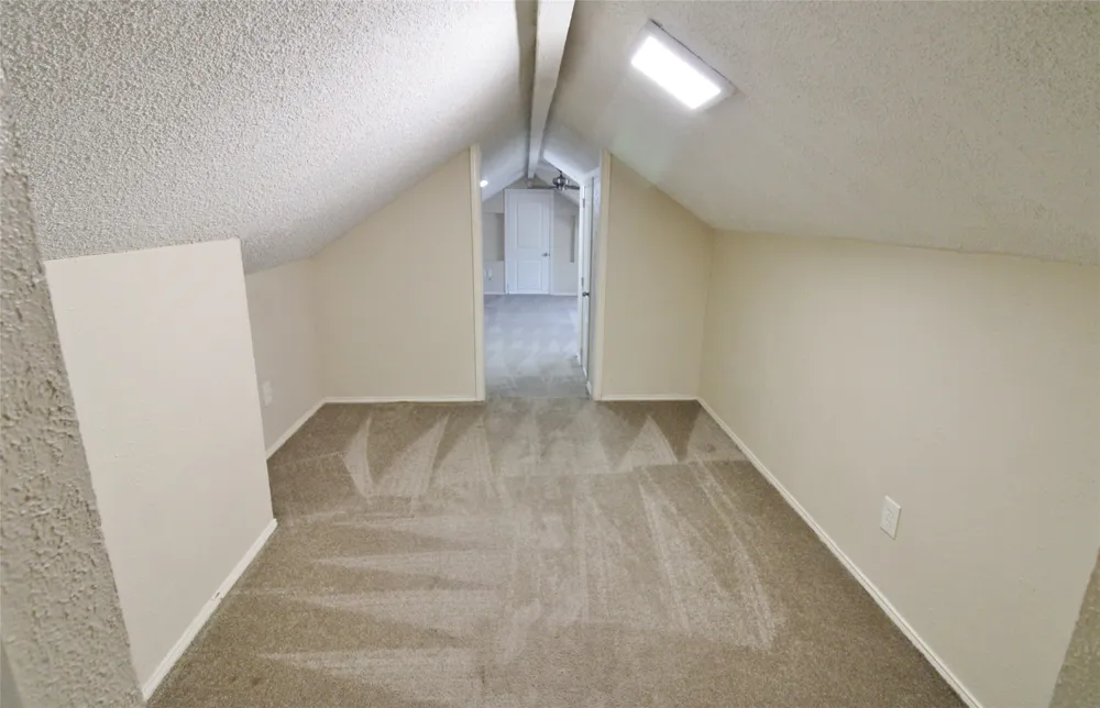 900 Valley Ridge Drive DeSoto, TX 75115