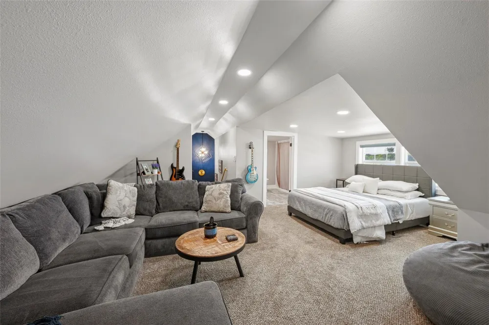 831 Mimosa Lane Franklin, TX 77856