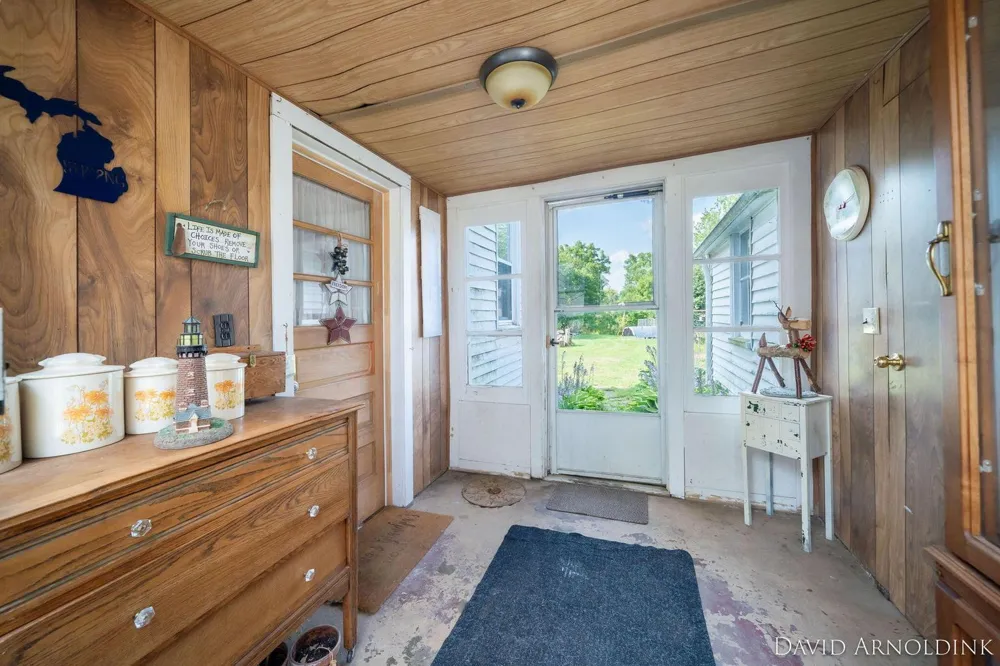 2333 Riley Court Hudsonville, MI 49426