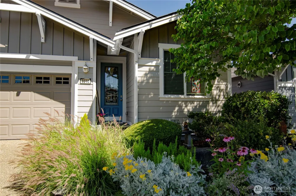 8210 Vashon Drive NE Lacey, WA 98516