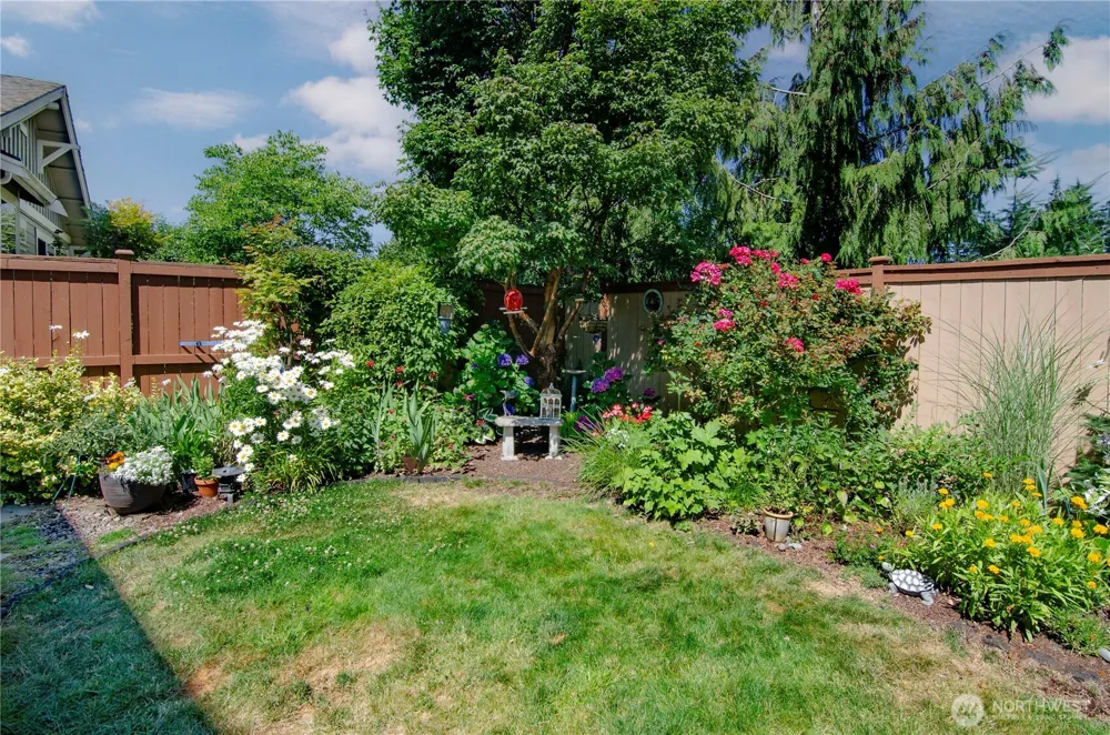 8210 Vashon Drive NE Lacey, WA 98516