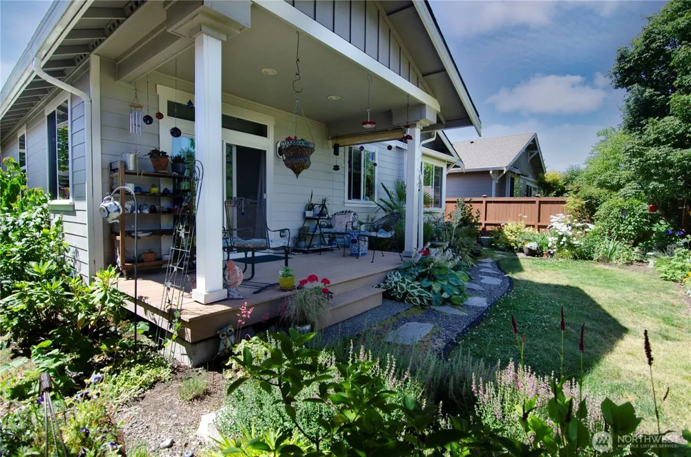 8210 Vashon Drive NE Lacey, WA 98516