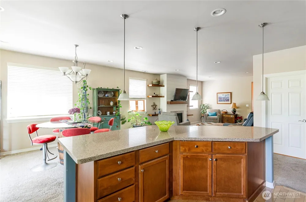 8210 Vashon Drive NE Lacey, WA 98516