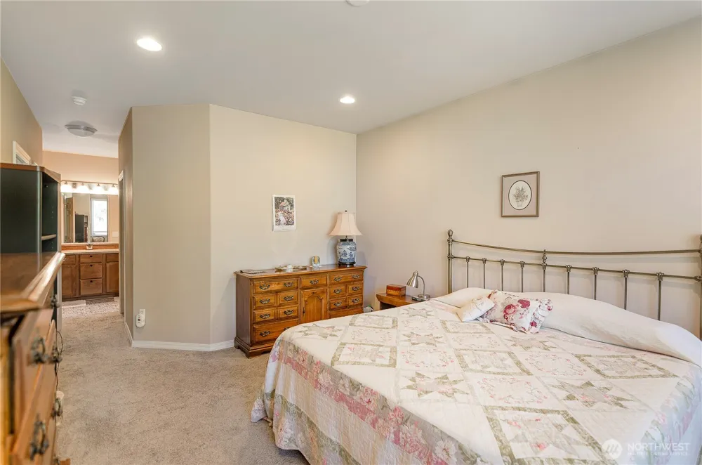 8210 Vashon Drive NE Lacey, WA 98516