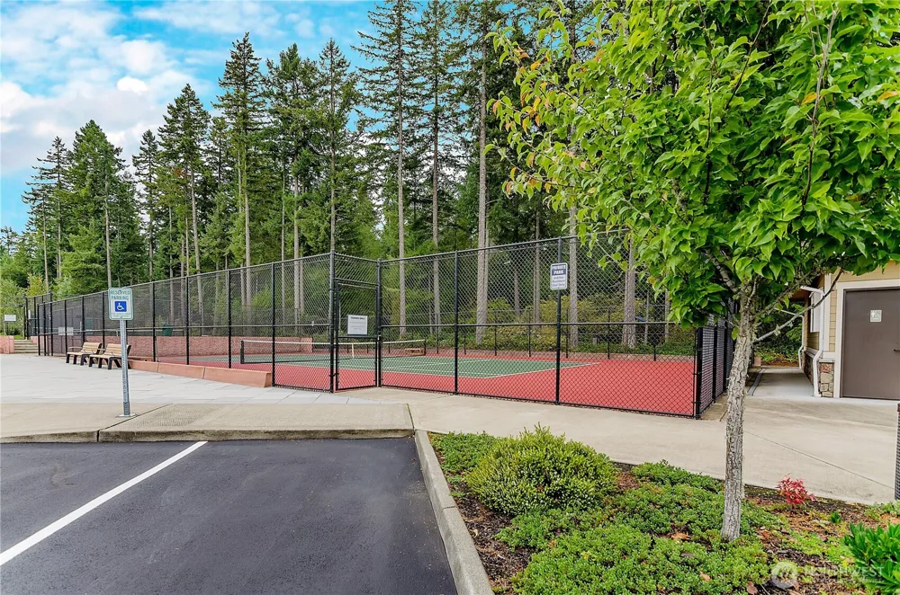 8210 Vashon Drive NE Lacey, WA 98516