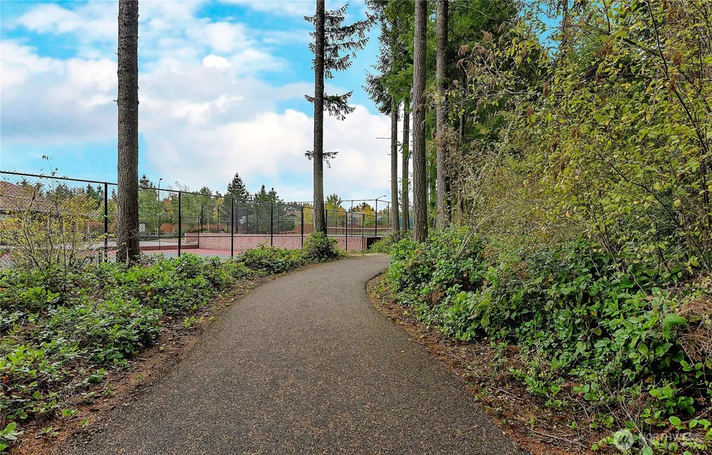 8210 Vashon Drive NE Lacey, WA 98516