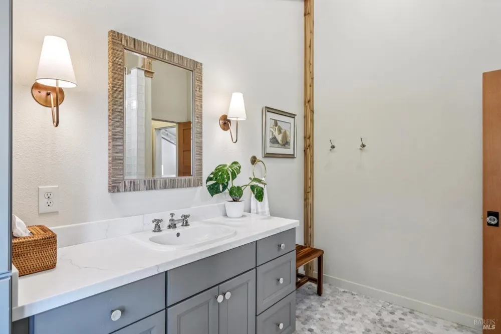 4627 Lake County Highway Calistoga, CA 94515