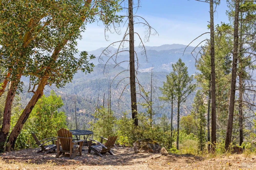 4627 Lake County Highway Calistoga, CA 94515