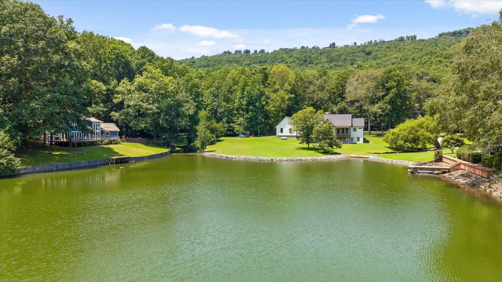 488 Lake Hills Drive Trenton, GA 30752