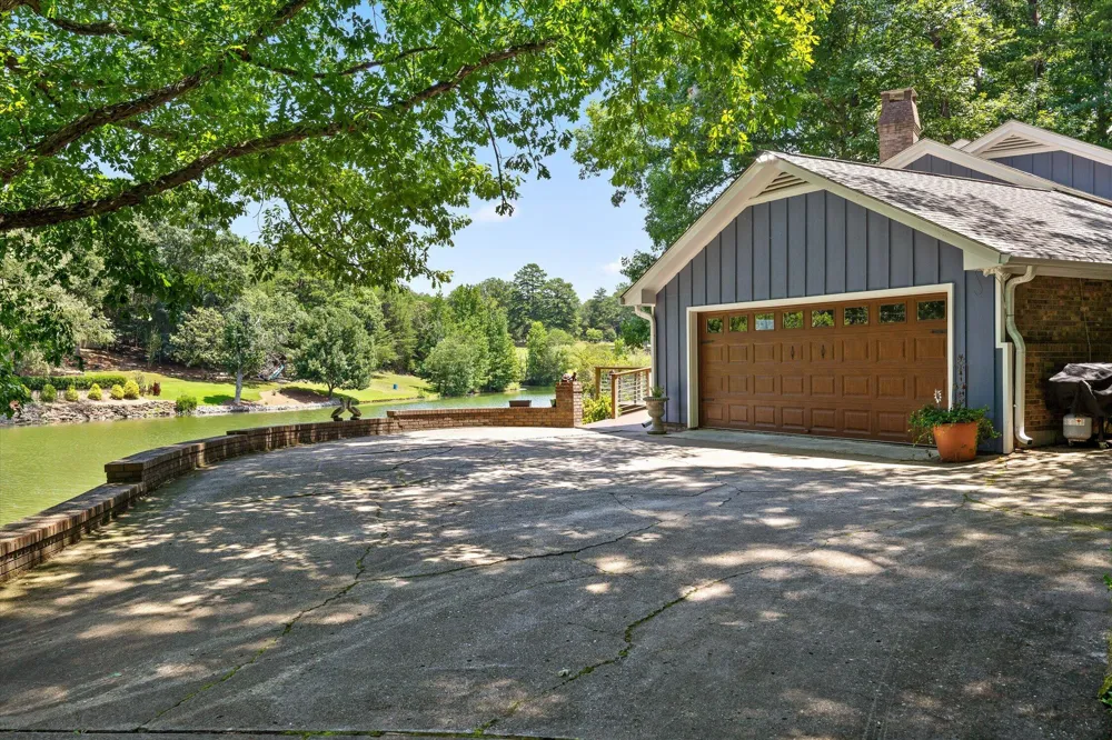 488 Lake Hills Drive Trenton, GA 30752