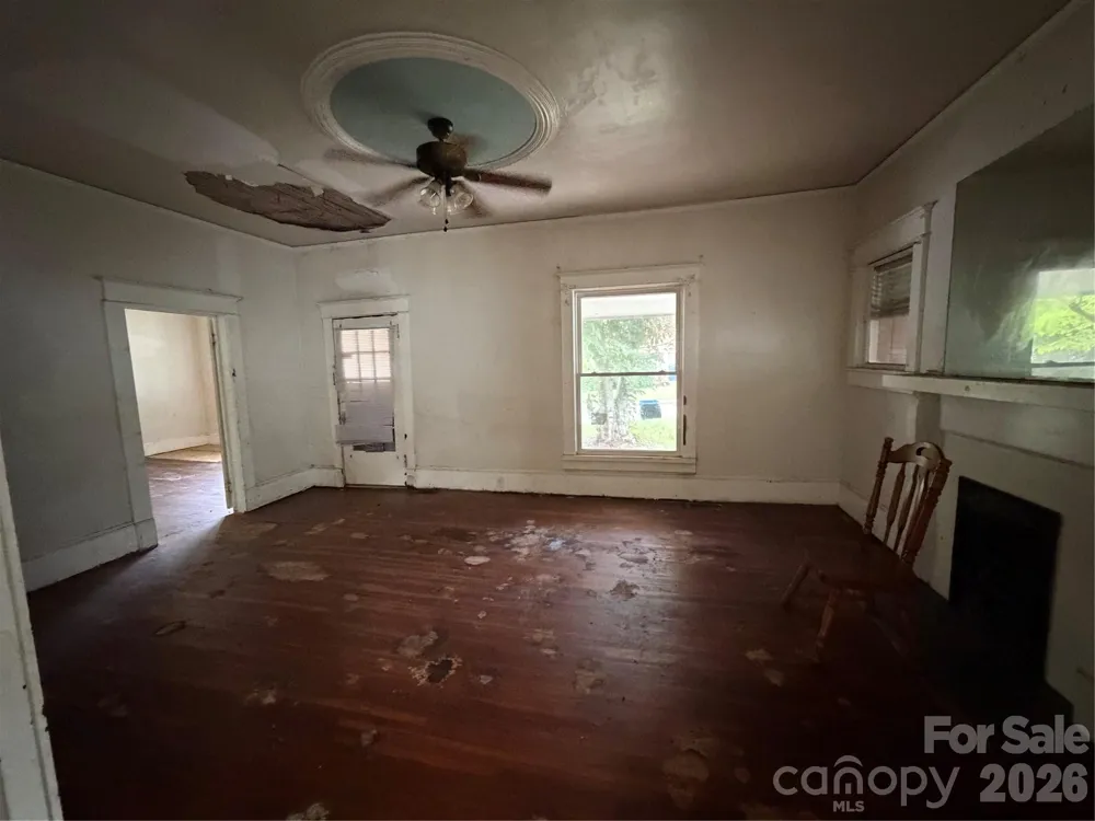 238 Garfield Street Statesville, NC 28677