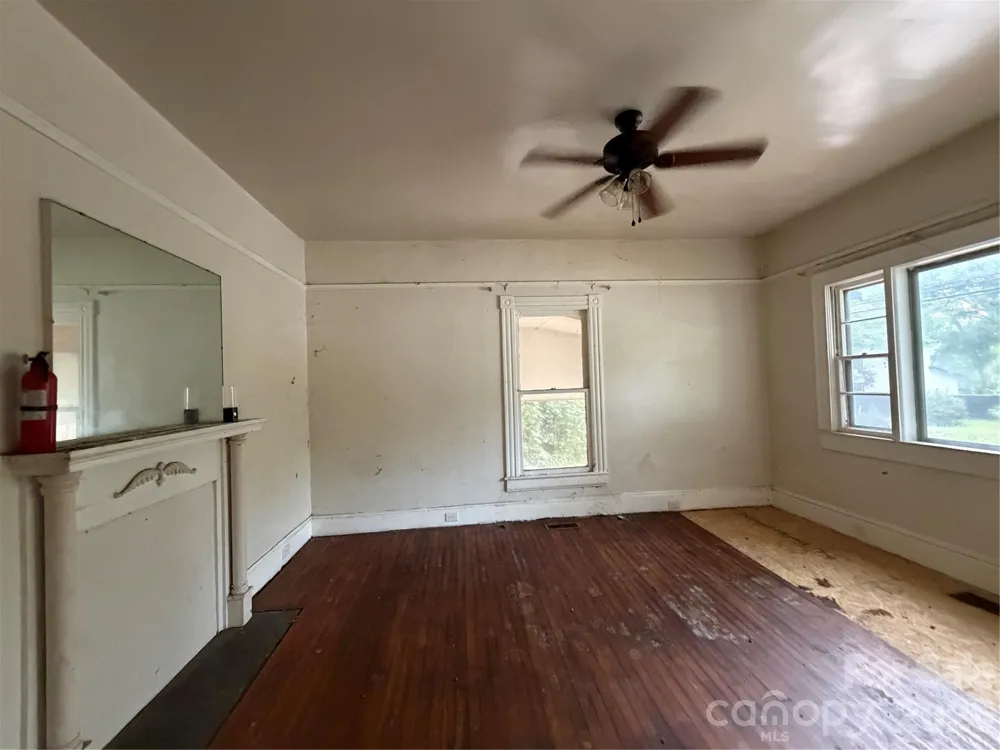 238 Garfield Street Statesville, NC 28677