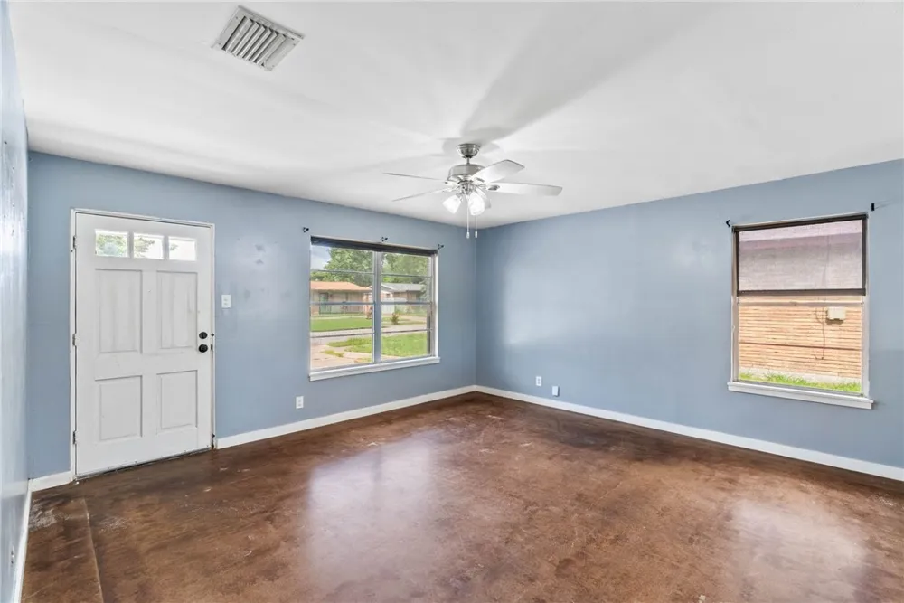 4126 Barnes Street Corpus Christi, TX 78411