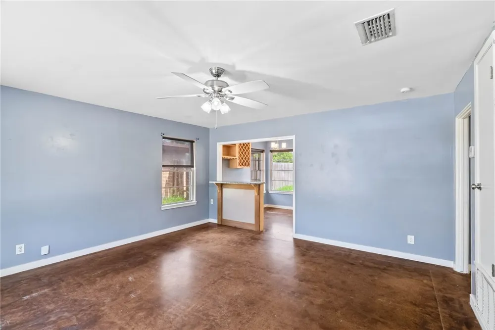 4126 Barnes Street Corpus Christi, TX 78411