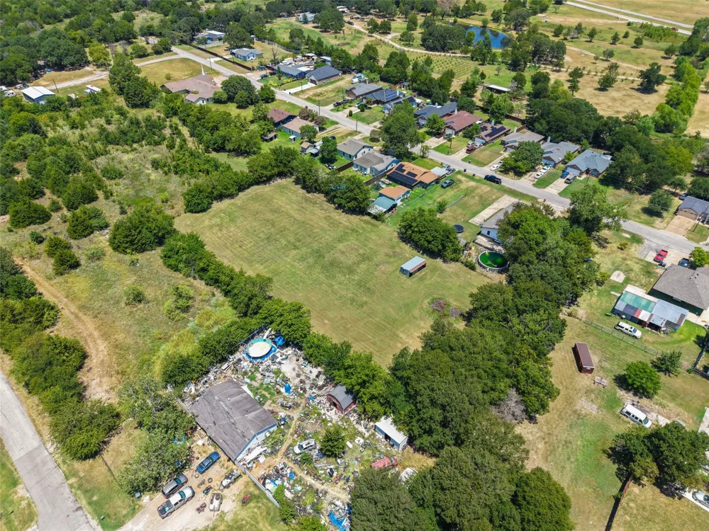 71 Sarah Lane Dallas, TX 75253