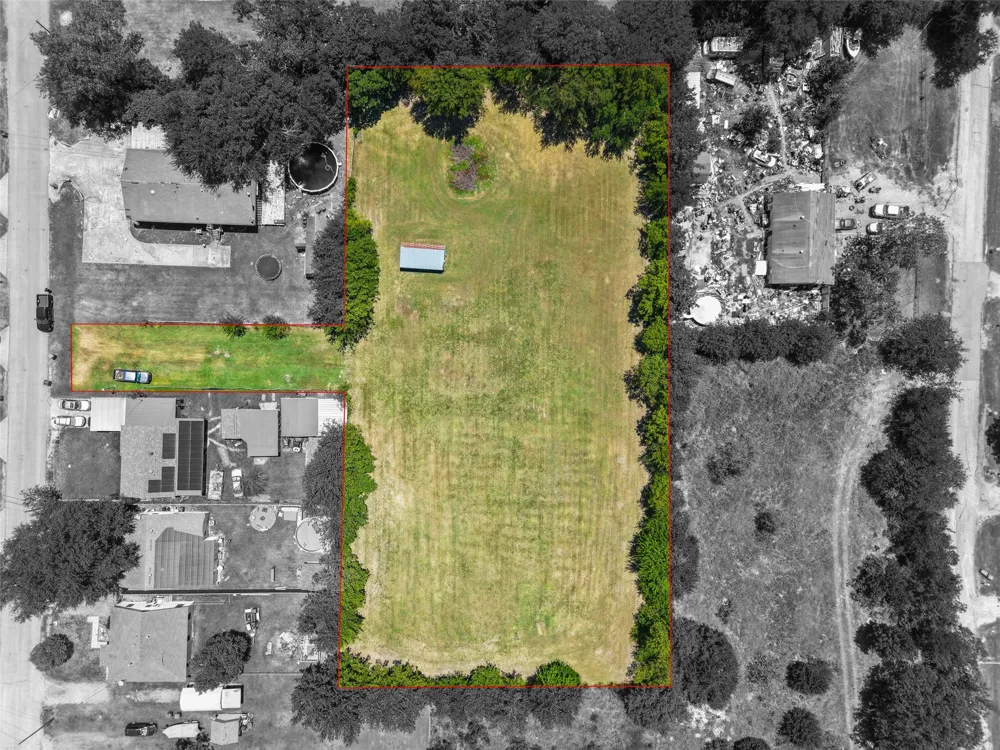 71 Sarah Lane Dallas, TX 75253
