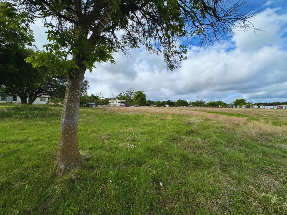 718 E Fm 243 Bertram, TX 78605