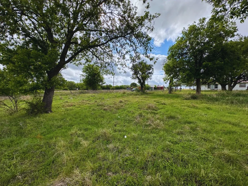 718 E Fm 243 Bertram, TX 78605