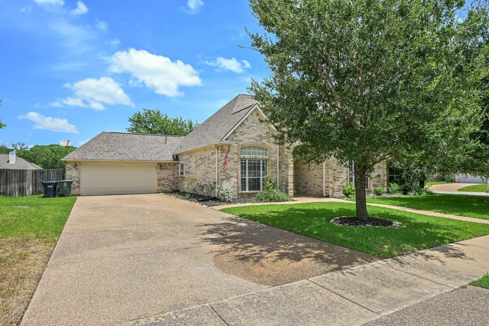 2107 Williams Way Bryan, TX 77808