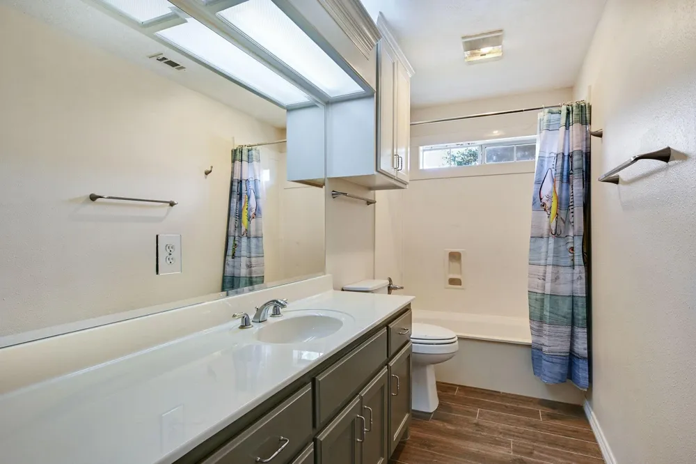 2107 Williams Way Bryan, TX 77808