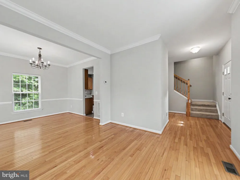 5641 EPPES ISLAND PLACE Manassas, VA 20112