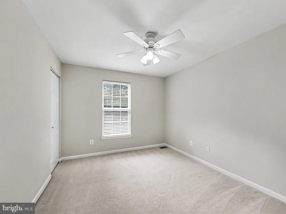 5641 EPPES ISLAND PLACE Manassas, VA 20112