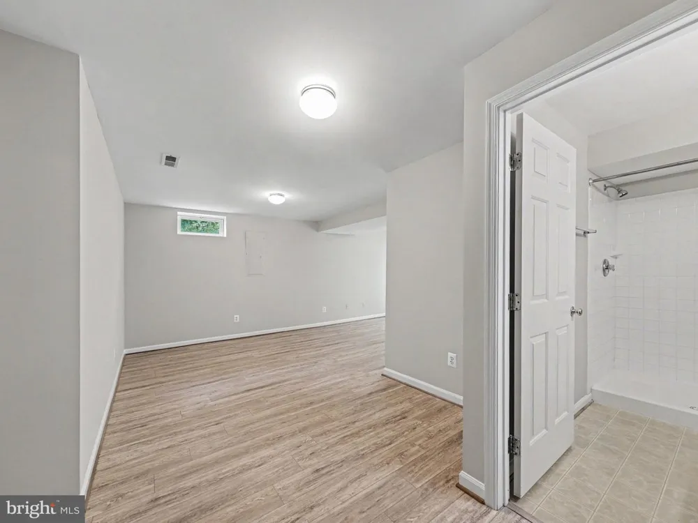 5641 EPPES ISLAND PLACE Manassas, VA 20112